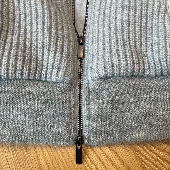 Banana Republic Sweater Vest Wool blend - Picture 14 of 14